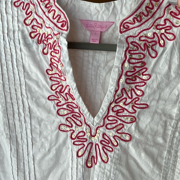 Lilly Pulitzer white tunic with pink and gold sequin v neck detail - 100% cotton - Picture 2 of 10